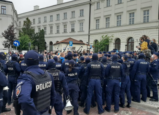 Kandydat na prezydenta Paweł Tanajno aresztowany przez policję. Pawel Tanajno - kandydat na prezydenta aresztowany